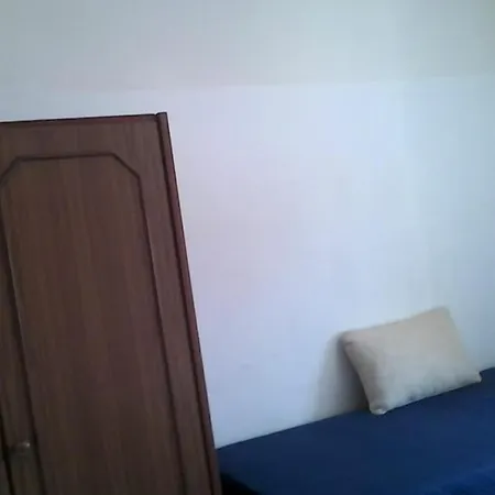 Center *